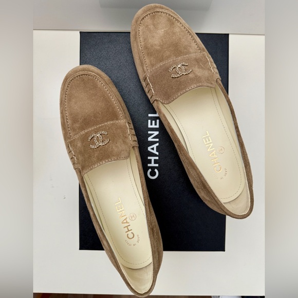 NIB Chanel CC Chain Mocassin Loafers - Picture 6 of 6